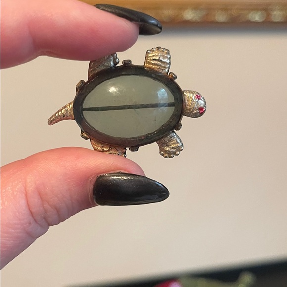 Antique C-Clasp Sterling Silver & Blown Glass Shell Turtle Brooch - Picture 8 of 9